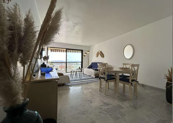 Daire Sm440-03 Maxime 2 Pieces Front De Sainte-Maxime